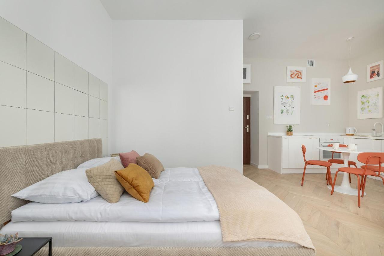 Bright Studio In The Centre Of Katowice Opolska By Noclegi Renters מראה חיצוני תמונה