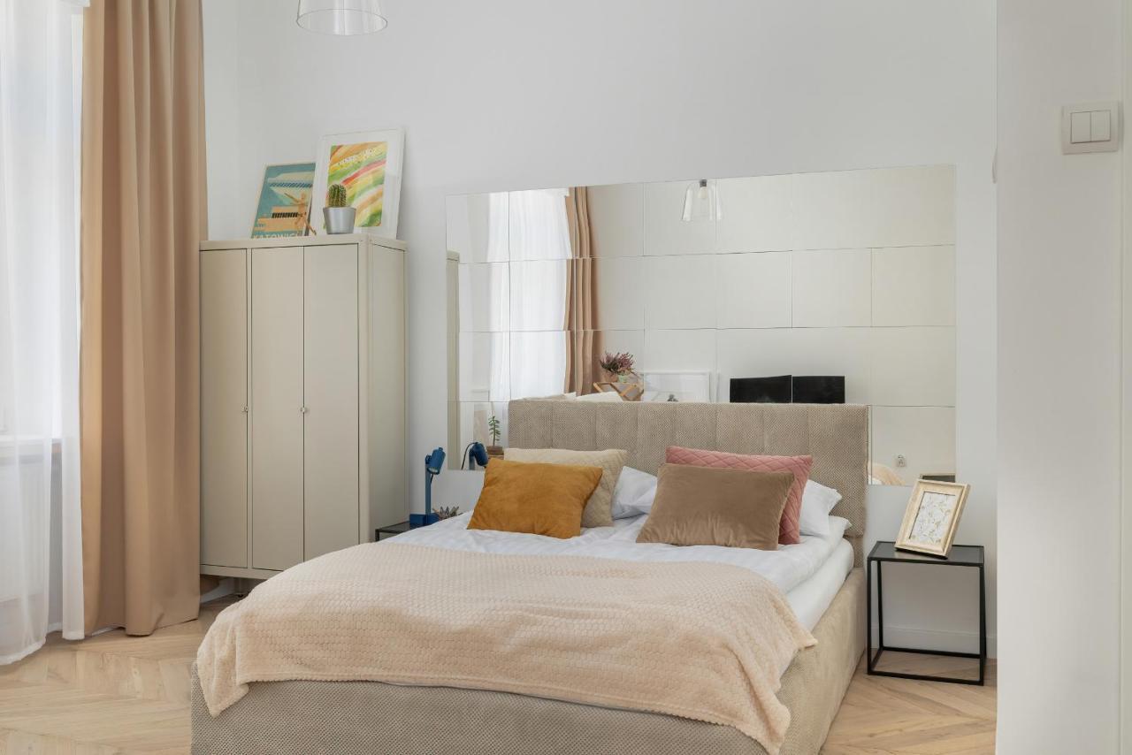 Bright Studio In The Centre Of Katowice Opolska By Noclegi Renters מראה חיצוני תמונה